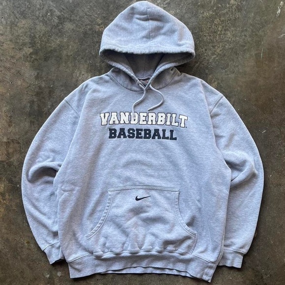 Nike Men's Grey and Black Hoodie - Picture 4 of 4